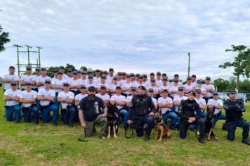 Alunos do curso de formação da GCM de Itapetininga recebem treinamento com Grupo de Operações Especiais com Cães
