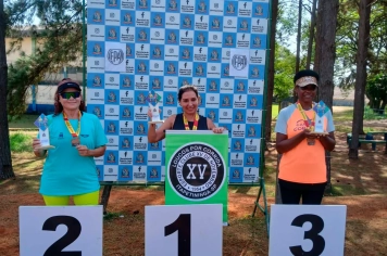 Foto relacionada - Corredores de Itapetininga sobem ao pódio no Festival de Atletismo 55+ realizado na Pista da FKB pela Prefeitura de Itapetininga