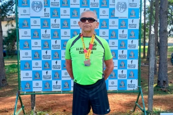 Foto relacionada - Corredores de Itapetininga sobem ao pódio no Festival de Atletismo 55+ realizado na Pista da FKB pela Prefeitura de Itapetininga