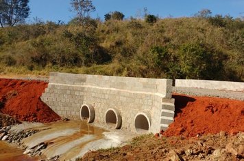 Administração reconstrói 41 pontes na zona rural e atende 20 mil pessoas