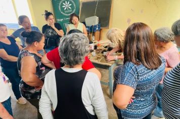 Fundo Social, Senar e Sindicato Rural promovem curso de Artesanato de Sementes no distrito do Gramadinho em Itapetininga 