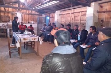 Parceria da Prefeitura e Sebrae leva capacitação a produtores da área rural