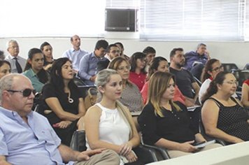 Encontro discute política para fortalecer agricultura