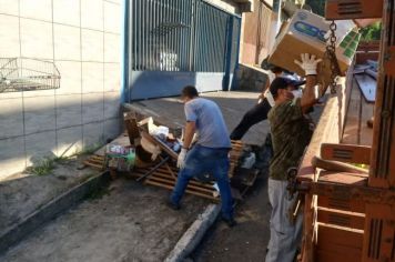 Mais de 440 toneladas de materiais foram retiradas no Mutirão “Itapê + Limpa” em cinco bairros