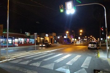 Itapetininga recebe seis novos semáforos luminosos para travessia de pedestres