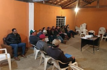 Controle da produção de leite é tema de palestra para produtores