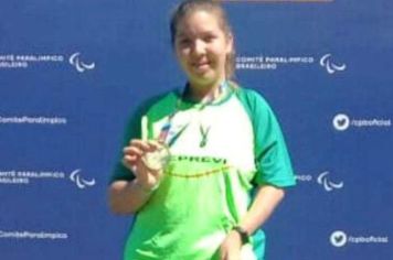 Paratleta Sueli Pereira conquista Ouro Duplo no Open Internacional de Atletismo, em São Paulo