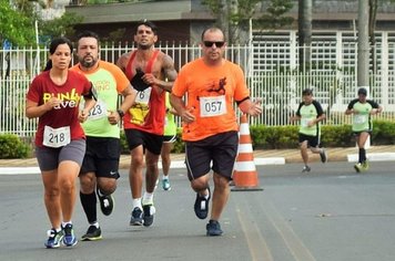 Corredores de rua da região participaram de mais uma etapa do Circuito Correr e Caminhar em Itapetininga