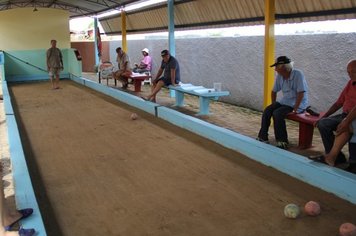 Revitalização do “Complexo Esportivo e Cancha de Bocha” da rua Expedicionários é entregue