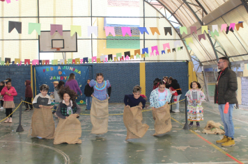 EMEF Prof.ª Jandyra Vieira Marcondes promove Festa Junina