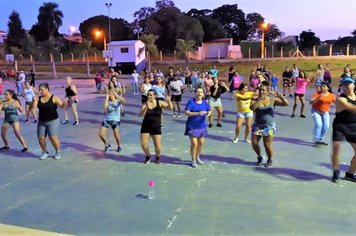 Aulas de Ritmos de graça à população são desenvolvidas no Complexo da Vila Barth e no Jardim Bela Vista