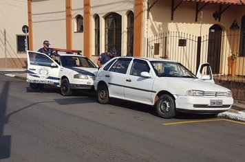 Durante apoio ao mutirão da limpeza, GCM apreende carro furtado na Vila Sônia
