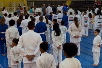 Cerimônia de entrega de faixas aos atletas de Judô é realizada em Itapetininga