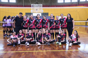 Voleibol Mirim Feminino de Itapetininga disputa partidas em Cerquilho e traz duas vitórias para casa