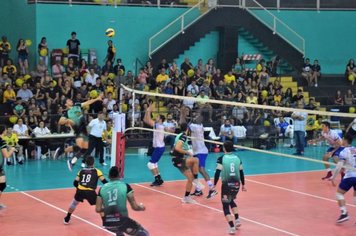 Itapetininga vence o Minas na estreia da Superliga de Vôlei