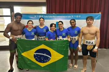 Atletas do Sumô de Itapetininga sobem ao pódio em Buenos Aires, na Argentina, e se preparam para o Mundial no Azerbaijão