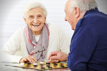 Abertas inscrições para novas turmas da Melhor Idade para aulas de Damas e Xadrez no Ginásio “Ayrton Senna da Silva” em Itapetininga