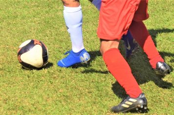 “Conexão do Morro” e “Jardim Brasil” se enfrentam neste domingo (20), pela semifinal da 1ª Divisão do Municipal de Futebol