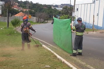  “Itapê + Limpa” com serviços de roçagem e limpeza em mais bairros