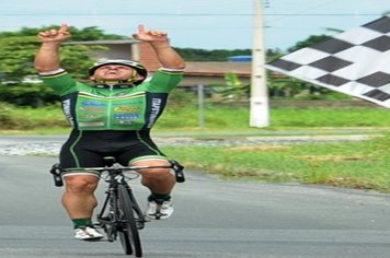 Ciclistas itapetininganos sagram-se campeões 
