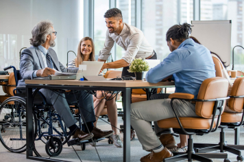 349 oportunidades de emprego estão disponíveis no PAT de Itapetininga na segunda-feira, 13