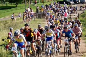 Itapetininganos participam da Copa Sudoeste de MTB, em Capão Bonito