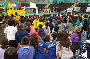 Emoção e alegria marcaram a Cerimônia de Abertura dos Jogos Estudantis Municipal