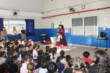 Projeto “Juanita! Conta uma História” leva diversão e conhecimento aos alunos da EMEF “Profª Jandyra Vieira Marcondes”