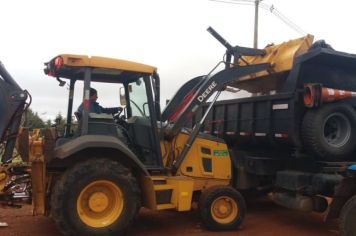 Após três semanas de trabalho, Prefeitura de Itapetininga remove 276 toneladas de entulhos em local inadequado na Estância Conceição
