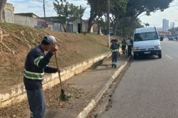 Prefeitura de Itapetininga intensifica limpeza em quatro bairros, praças e na Lagoa da Chapadinha