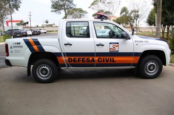 Defesa Civil recebe veículo para atender ocorrências