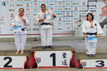 Judocas de Itapetininga sagram-se campeã e vice no Campeonato Paulista Master