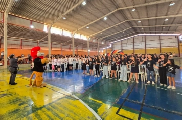 Formatura do Proerd é realizada na EMEF “Prof.ª Rosa Badin Vieira”