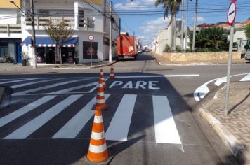 Prefeitura de Itapetininga realiza sinalização  na rua Coronel Afonso e Operação Tapa Buraco para manutenção de vias