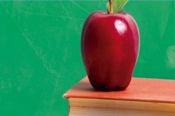 Secretaria Municipal da Educação adotará exclusivamente os materiais do PNAIC e PNLD em 2014.