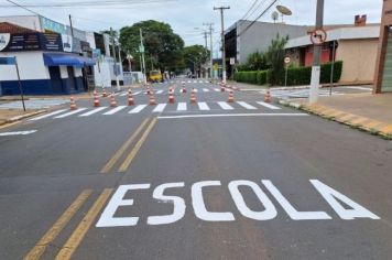 Prefeitura de Itapetininga realiza sinalização de solo na rua Virgílio de Rezende, na rua Francisco Válio e rua João Evangelista, no centro