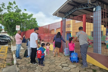 Alunos são recebidos com muita alegria na volta às aulas na EMEI “Profª Angelina Turelli Vieira”