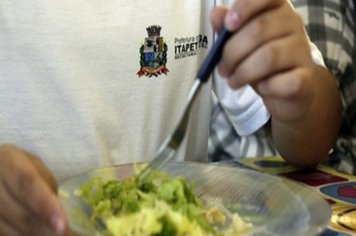 85 mil refeições são servidas diariamente para alunos da rede municipal