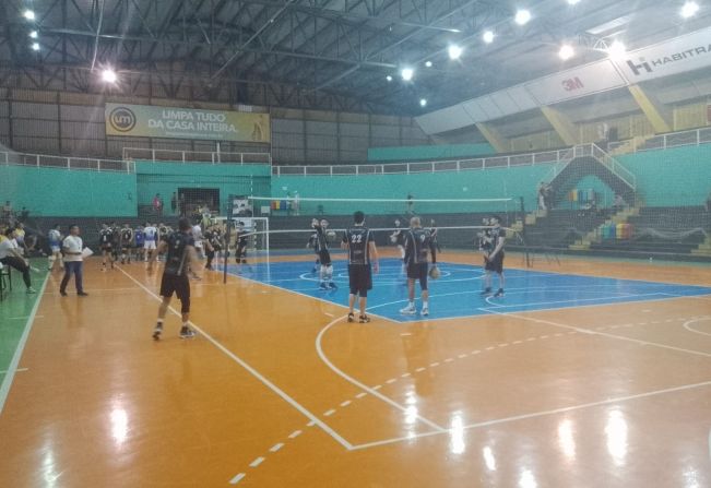 1º Torneio Regional de Voleibol reuniu mais de 400 atletas no Ginásio “Ayrton Senna da Silva”, em Itapetininga