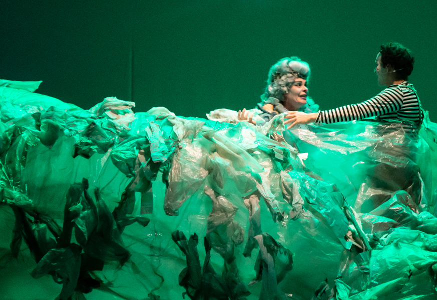 SESI Itapetininga apresenta “Para Meninos e Gaivotas – Um Voo Rasante”: um espetáculo encantador sobre sonhos e memórias