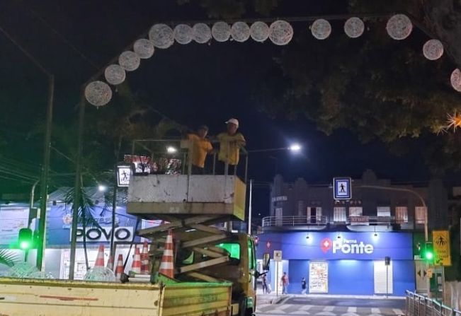 Prefeitura de Itapetininga seguem com preparativos para o Natal Encantado 2024 na Praça Peixoto Gomide