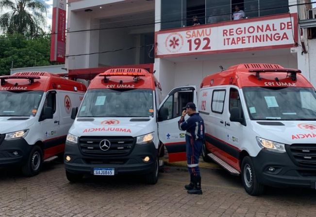 Prefeitura de Itapetininga entrega três novas ambulâncias ao Samu