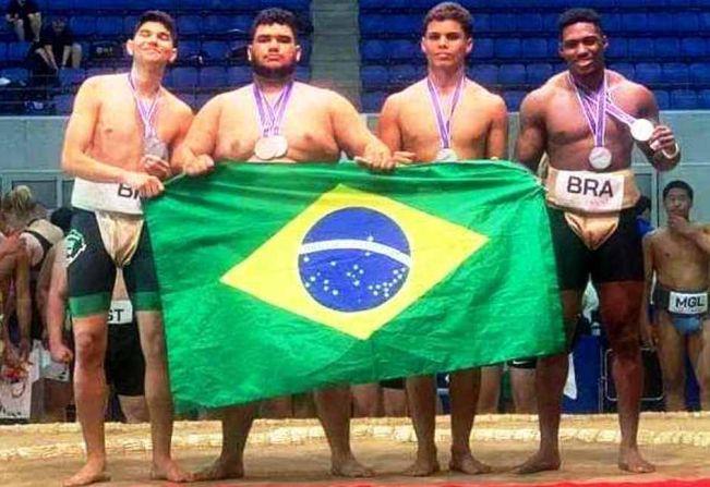 Itapetiningano é vice-campeão no Mundial de Sumô no Japão