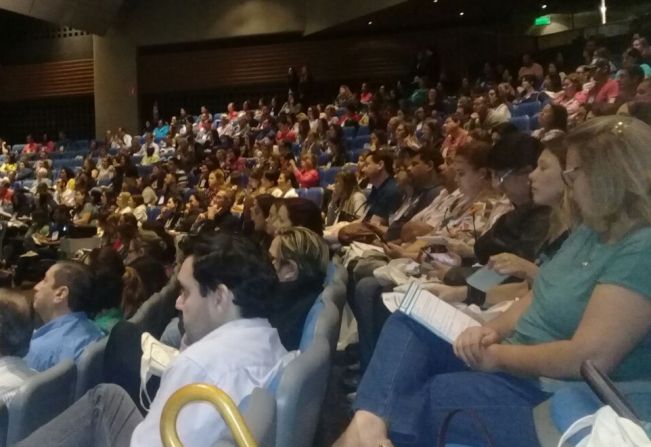 Controle de Zoonoses  participa em São Paulo de seminário sobre raiva