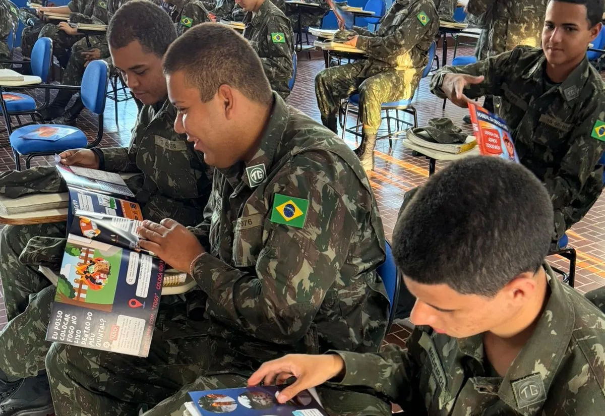 Defesa Civil Municipal realiza treinamento para atiradores do Tiro de Guerra sobre ações no período de estiagem