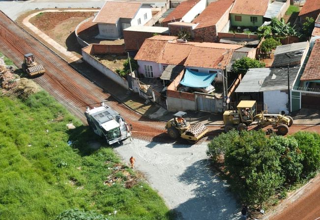 Obras de pavimentação e infraestrutura são realizadas em cinco bairros pela Prefeitura de Itapetininga