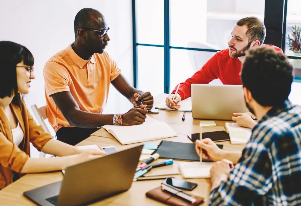 PAT de Itapetininga tem 593 vagas de emprego nesta quarta-feira (21)