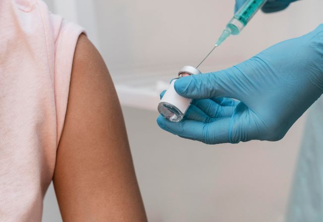 Professores e auxiliares devem se vacinar contra coqueluche