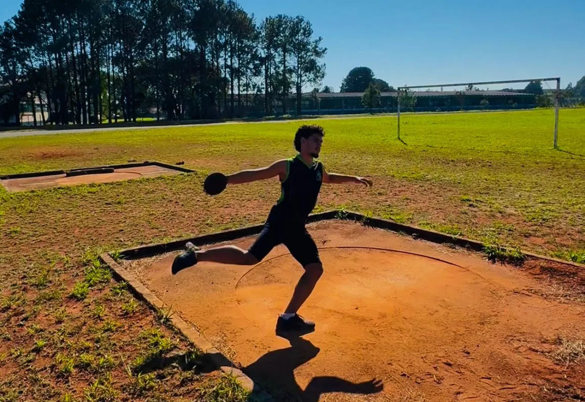 Fabrício Rojas conquista para Itapetininga o 2º lugar no Lançamento do Disco de Atletismo nos Jogos da Juventude