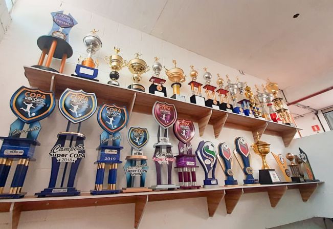 Secretaria de Esporte de Itapetininga cria galeria de troféus com destaque à valorização da história esportiva da cidade